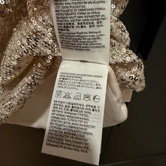 H&M Champagne Gold Sequin Short Sleeve Top – Women’s Size M NWT - Picture 7 of 7